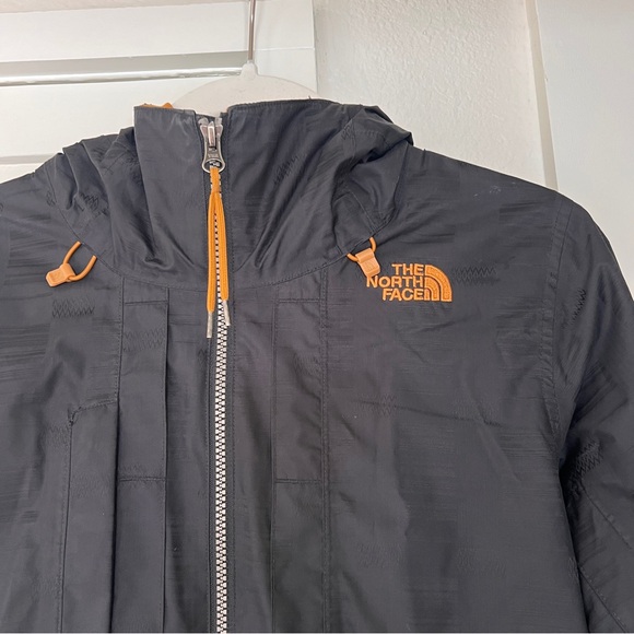 Black North Face Rain Jacket sz XS - Picture 3 of 9